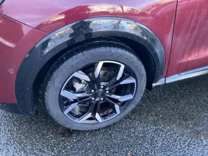 Photo 8 Ford Puma  1.0 EcoBoost 125ch S&S mHEV ST-Line X Vivid Ruby Edition Powershift