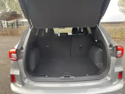 Photo 12 Ford Kuga  2.5 Duratec 243ch Hybride Rechargeable ST-Line X Powershift