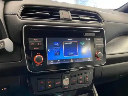 Photo 8 Nissan Leaf  150ch 40kWh Acenta 21