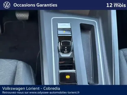 Photo 11 Volkswagen Golf  2.0 TDI SCR 115ch Life Business DSG7