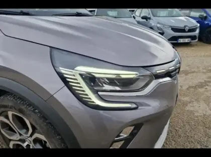 Photo 14 Renault Captur  1.6 E-Tech hybride 145ch Intens -21