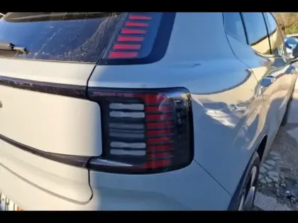 Photo 13 Volvo Ex30  Single Extended Range 272ch Plus