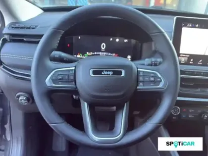 Photo 12 Jeep Compass  1.5 Turbo T4 130ch MHEV Night Eagle 4x2 BVR7