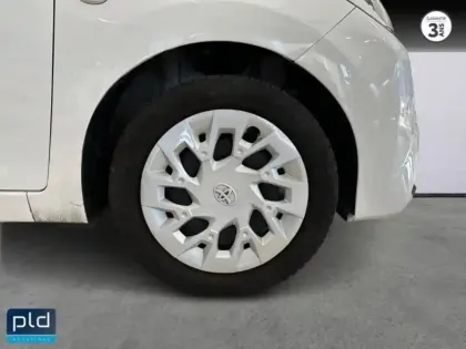 Photo 8 Toyota Aygo  1.0 VVT-i 72ch x-play 5p