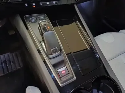 Photo 12 Peugeot 508  SW PureTech 180ch S&S Allure EAT8