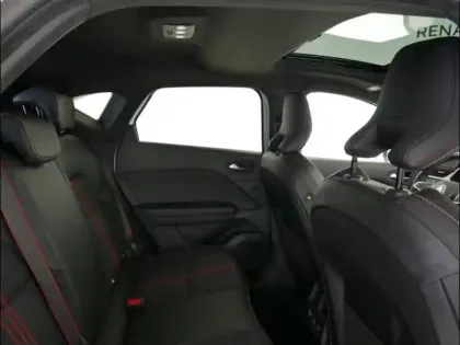 Photo 8 Renault Captur  1.6 E-Tech hybride rechargeable 160ch RS Line -21B