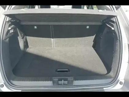 Photo 11 Renault Captur  1.3 TCe 140ch FAP Intens EDC -21