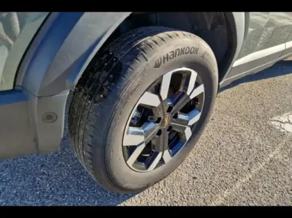 Photo 12 Dacia Duster  1.6 hybrid 140ch Extreme