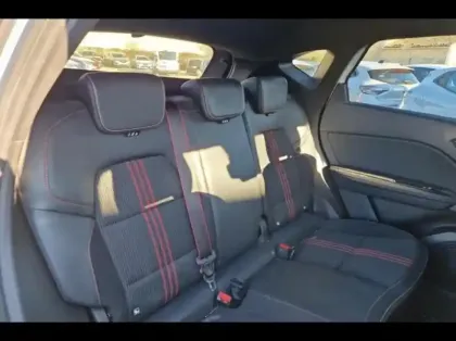 Photo 10 Renault Captur  1.3 TCe mild hybrid 140ch RS Line