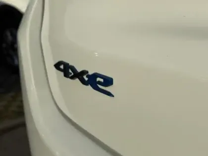 Photo 12 Jeep Compass  1.3 Turbo T4 240ch PHEV 4xe S AT6 eAWD