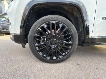 Photo 7 Jeep Compass  1.3 Turbo T4 240ch PHEV 4xe S AT6 eAWD