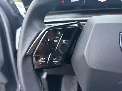 Photo 13 Peugeot 5008  Hybrid 136ch Allure e-DCS6