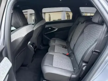 Photo 10 Peugeot 5008  Hybrid 136ch Allure e-DCS6