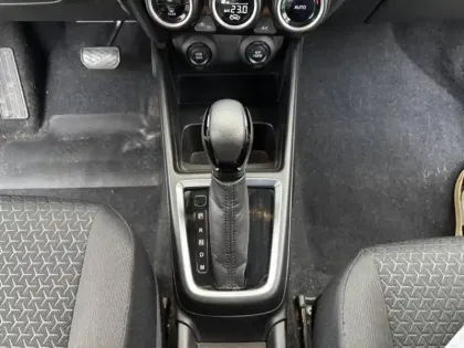 Photo 12 Suzuki Swift  1.2 Dualjet Hybrid 83ch Pack Auto