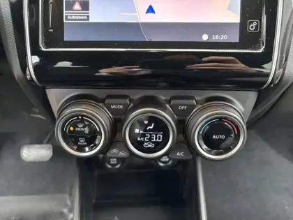 Photo 13 Suzuki Swift  1.2 Dualjet Hybrid 83ch Pack Auto