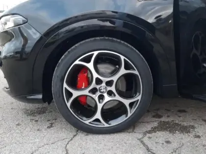 Photo 10 Alfa Romeo Tonale  1.5 Ibrida 160ch Veloce TCT