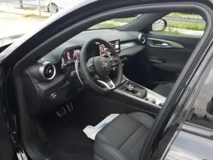 Photo 12 Alfa Romeo Tonale  1.5 Ibrida 160ch Veloce TCT