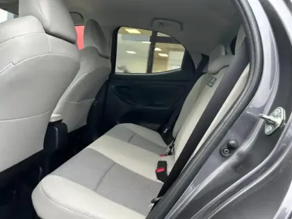 Photo 14 Toyota Yaris  116h Iconic 5p MY22