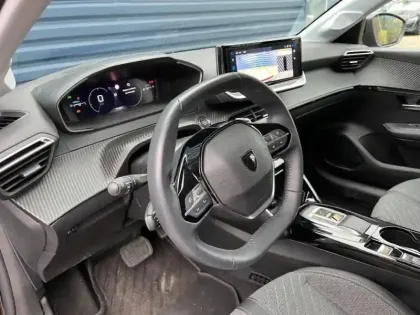 Photo 9 Peugeot 208  1.2 Hybrid 100ch Allure e-DCS6