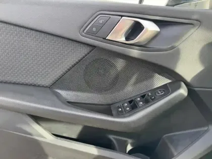 Photo 6 BMW Serie 1 Série 1 116dA 116ch Business Design DKG7