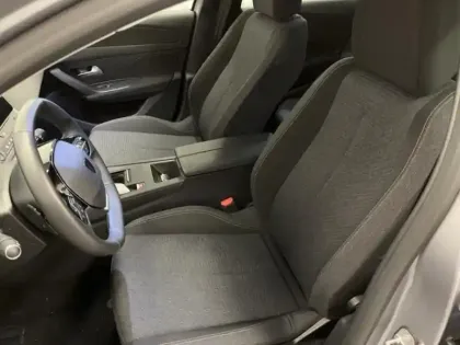 Photo 12 Peugeot 308  1.5 BlueHDi 130ch S&S Style EAT8