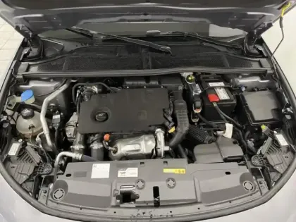 Photo 6 Peugeot 308  1.5 BlueHDi 130ch S&S Style EAT8