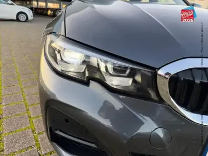 Photo 12 BMW Serie 3 Série 3 316dA 122ch M Sport