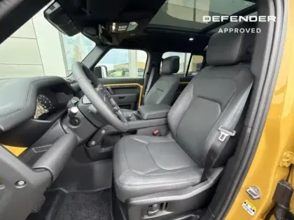 Photo 5 Land rover Defender  110 2.0 P300e PHEV Trophy Edition Deep Sandglow