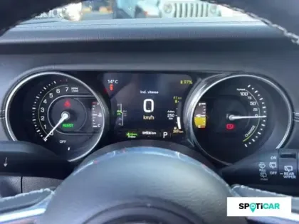 Photo 13 Jeep Wrangler  Unlimited 2.0 T 380ch 4xe Sahara Edition Command-Trac MY23