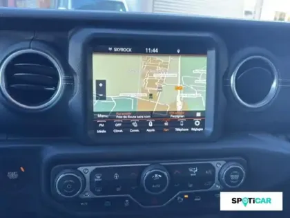 Photo 14 Jeep Wrangler  Unlimited 2.0 T 380ch 4xe Sahara Edition Command-Trac MY23