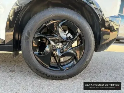 Photo 9 Alfa Romeo Junior  1.2 Ibrida 136ch DCT6