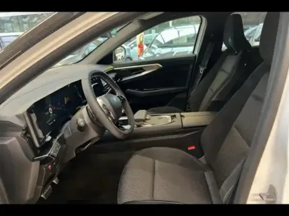 Photo 9 Renault Austral  1.2 E-Tech full hybrid 200ch esprit Alpine - 25