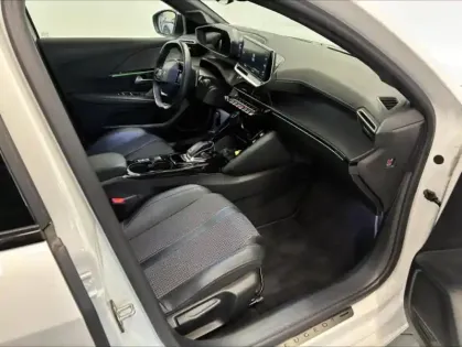 Photo 14 Peugeot 208  1.2 PureTech 130ch S&S GT EAT8