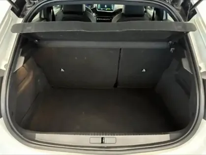 Photo 6 Peugeot 208  1.2 PureTech 130ch S&S GT EAT8