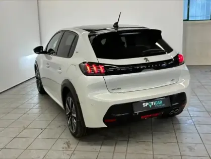 Photo 8 Peugeot 208  1.2 PureTech 130ch S&S GT EAT8