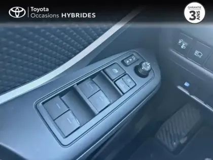 Photo 10 Toyota C-HR  1.8 Hybride 122ch Design Ultimate E-CVT