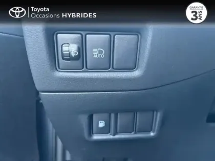 Photo 14 Toyota C-HR  1.8 Hybride 122ch Design Ultimate E-CVT