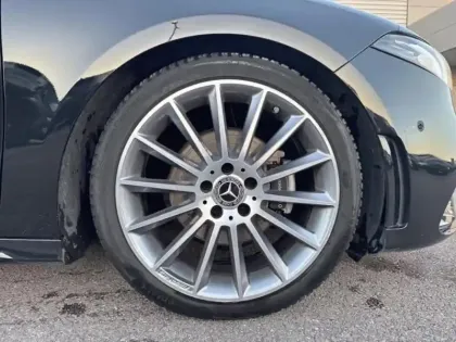 Photo 8 Mercedes Classe A  180 d 116ch AMG Line 7G-DCT