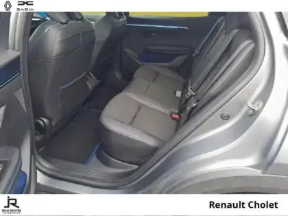 Photo 18 Renault Scenic  E-Tech Electric 220ch Techno esprit Alpine grande autonomie -24
