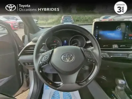 Photo 8 Toyota C-HR  122h Design 2WD E-CVT RC18