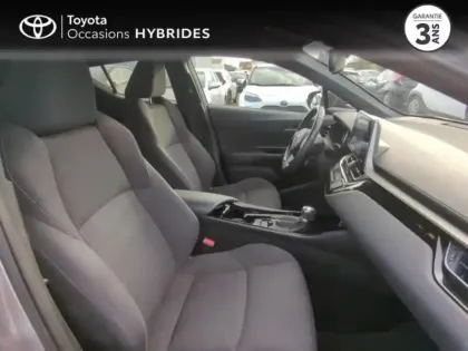 Photo 5 Toyota C-HR  122h Design 2WD E-CVT RC18