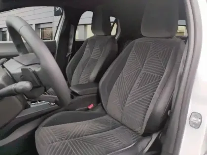 Photo 10 Lancia Ypsilon  1.2 Ibrida 100ch LX eDCT6