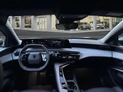 Photo 13 Peugeot 3008  1.2 Hybrid 136ch Allure e-DCS6