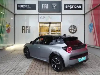 Photo 5 Lancia Ypsilon  1.2 Ibrida 100ch LX eDCT6