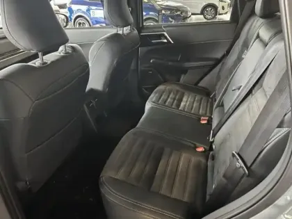 Photo 11 Mitsubishi Outlander  2.4 PHEV 306ch Intense 4WD