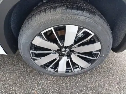 Photo 8 Mitsubishi Outlander  2.4 PHEV 306ch Instyle 4WD