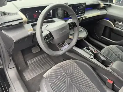 Photo 8 Lancia Ypsilon  1.2 Ibrida 100ch LX eDCT6