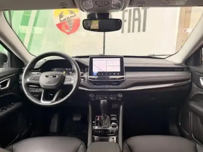 Photo 10 Jeep Compass  1.3 Turbo T4 240ch PHEV 4xe S AT6 eAWD