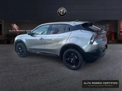 Photo 6 Alfa Romeo Junior  1.2 Ibrida 136ch DCT6