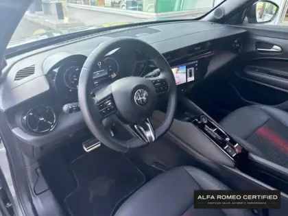 Photo 13 Alfa Romeo Junior  1.2 Ibrida 136ch DCT6